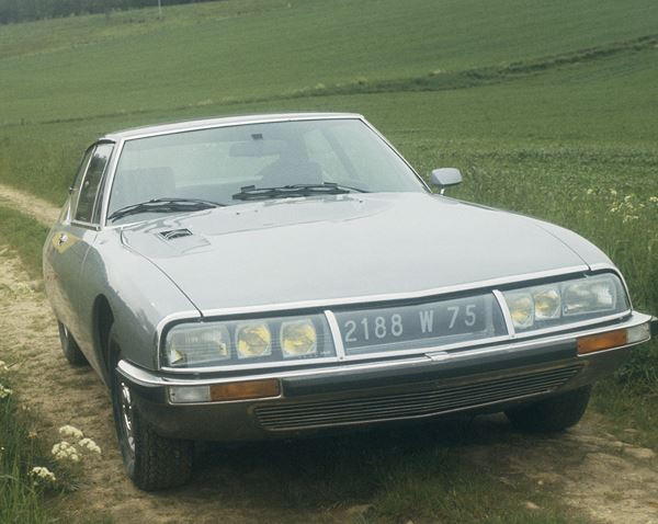Le coupé grand tourisme Citroën SM fête son cinquantième anniversaire