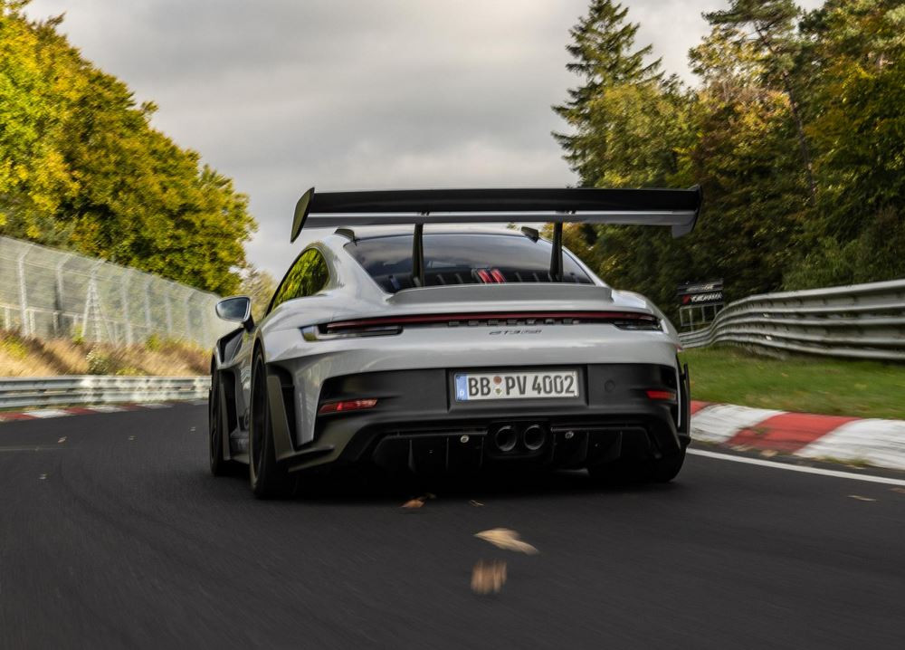 La Porsche 911 GT3 RS boucle la Nordschleife du Nürburgring en 6:49.328 minutes