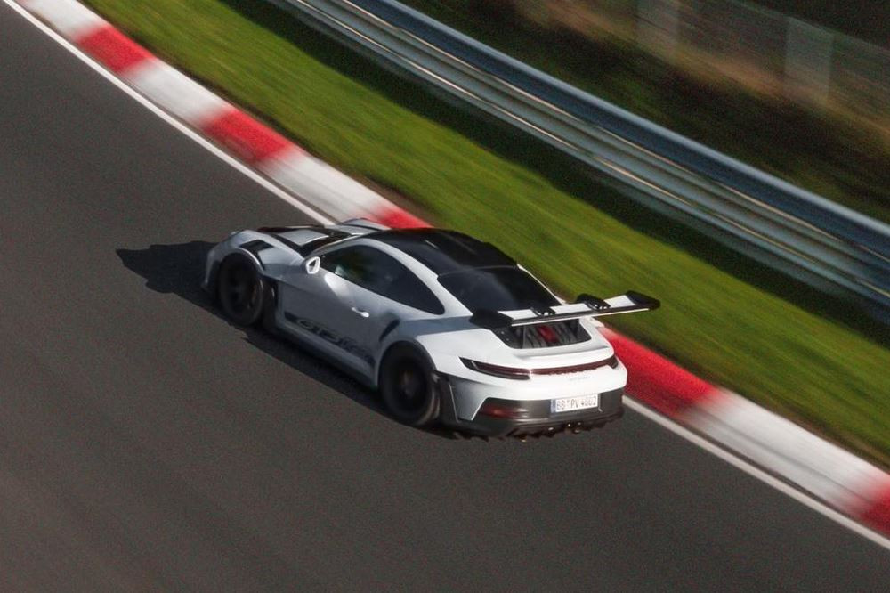 La Porsche 911 GT3 RS boucle la Nordschleife du Nürburgring en 6:49.328 minutes