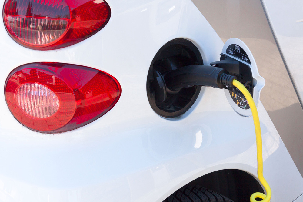 Les Français peu convaincus par le passage global à l'électrique dans l'automobile