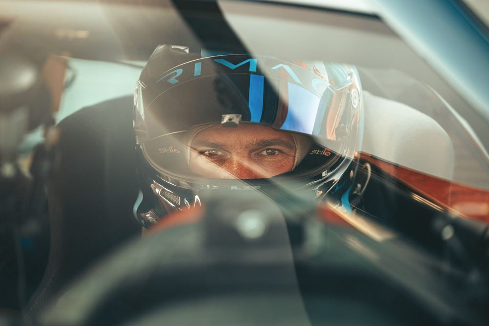 La Rimac Nevera est la voiture électrique de série la plus rapide au monde