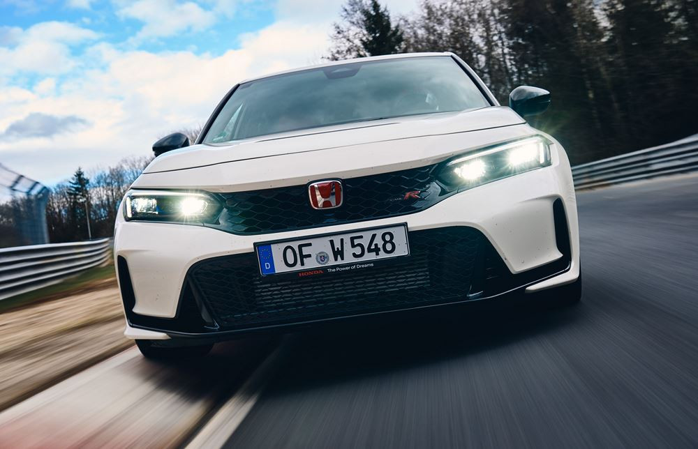 La Honda Civic Type R 2023 à traction avant s'offre le record du tour du Nürburgring
