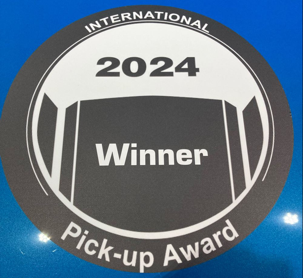 Les pick-ups Ford Ranger et Volkswagen Amarok élus pick-up de l'année pour la période 2024-2025