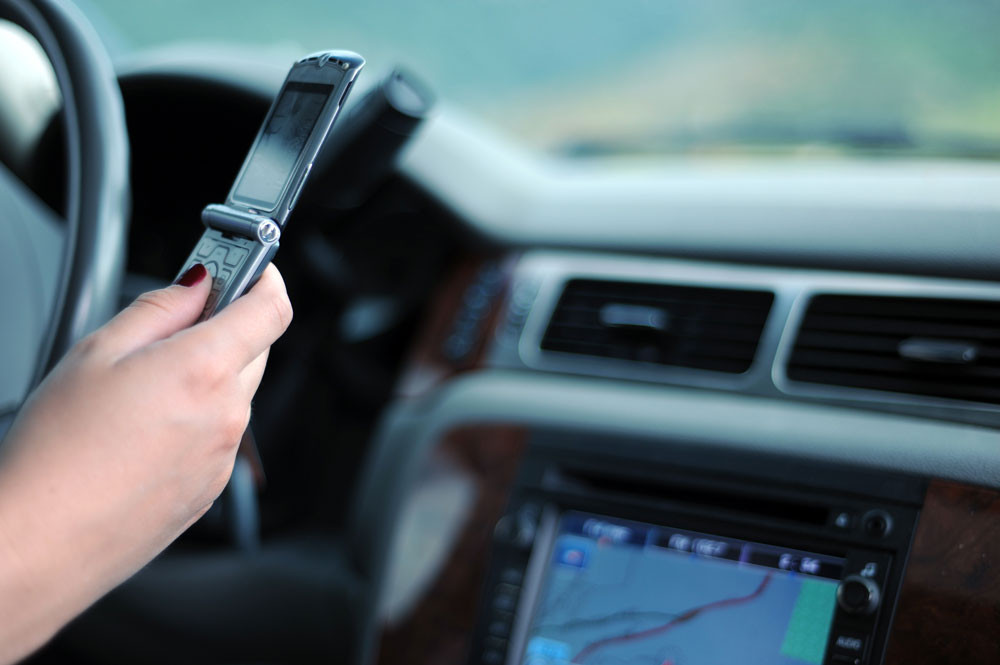 Les habitudes de conduite dangereuses des jeunes conducteurs peinent à disparaitre