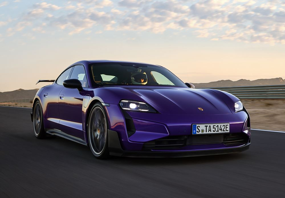 La Porsche Taycan Turbo GT avec pack Weissach s'offre le record au tour sur le Weathertech Raceway Laguna Seca