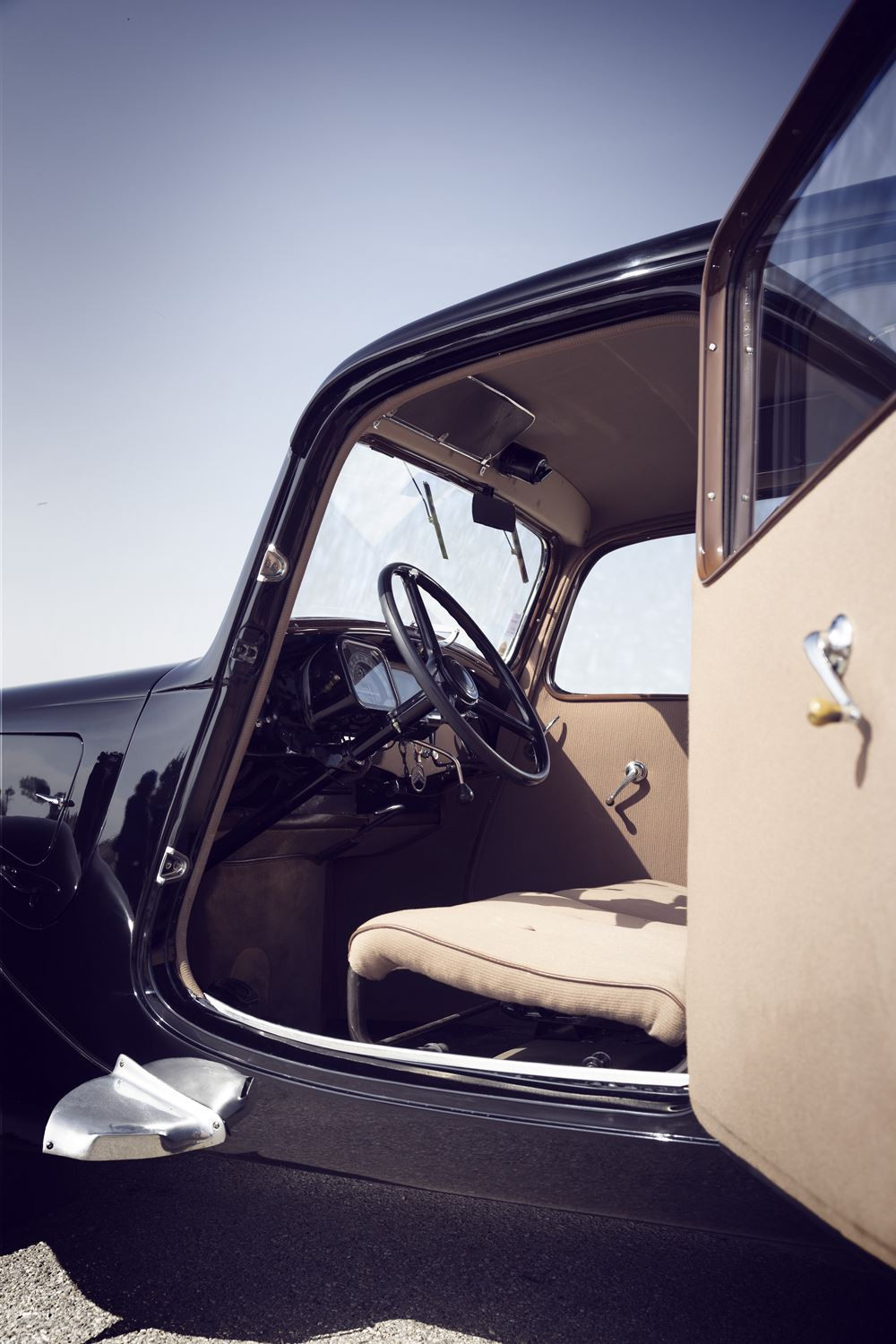 La Traction Avant de Citroën a ouvert la voie à l'automobile moderne avec le principe de roues avant motrices et directrices