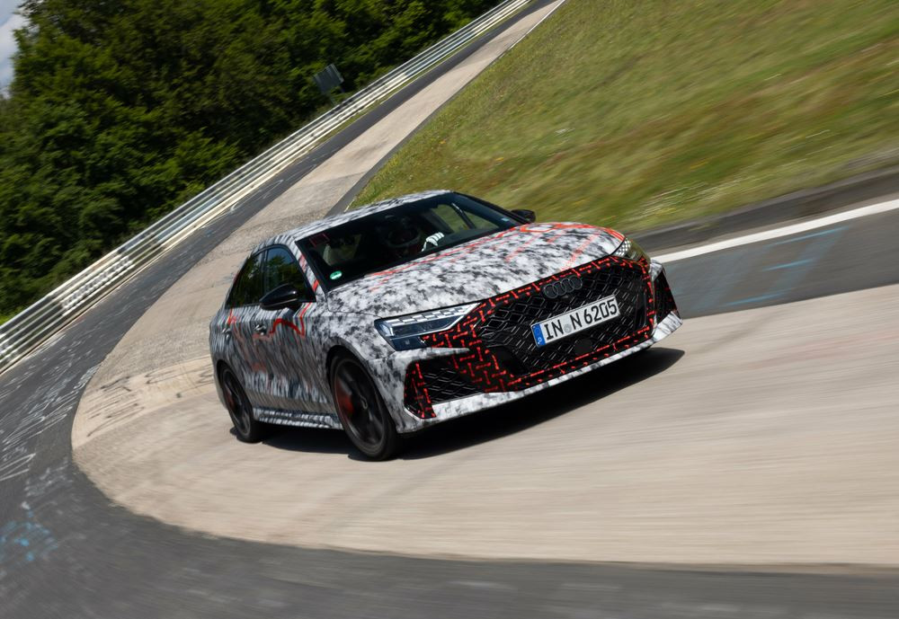 L'Audi RS 3 réalise un temps record dans la catégorie compacte sur le Nürburgring-Nordschleife