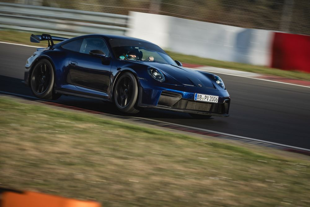 La Porsche 911 GT3 est la voiture de série à boîte manuelle la plus rapide sur le Nürburgring
