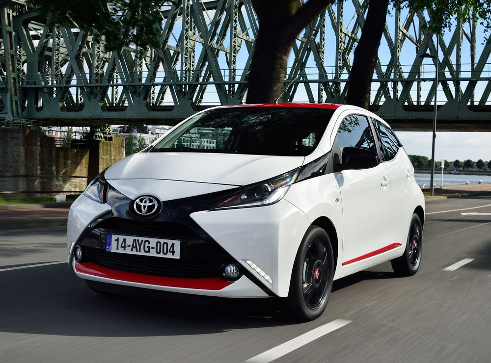 La mini-citadine Toyota Aygo fête son vingtième anniversaire