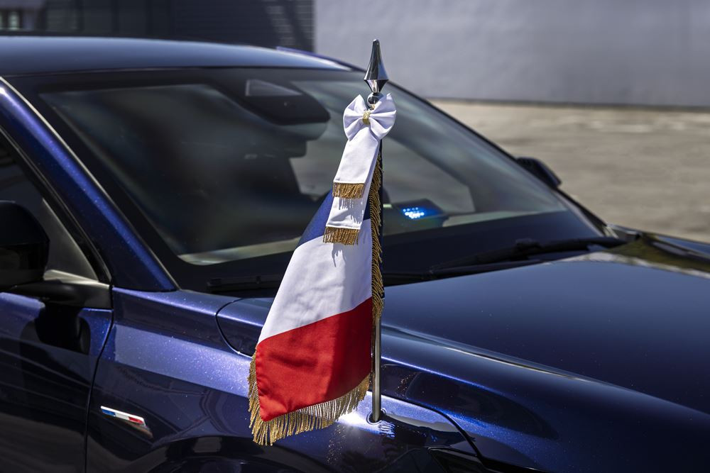 Le Renault Rafale Présidentiel est conçu spécifiquement pour la Présidence de la République