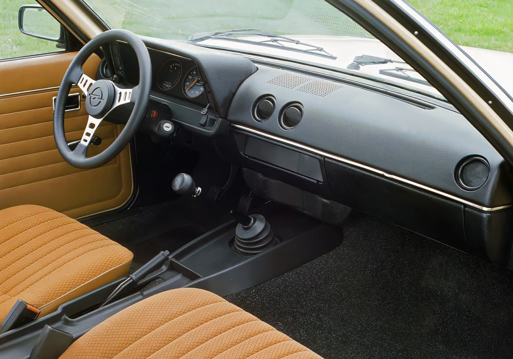 L'Opel Ascona B célèbre ses 50 ans