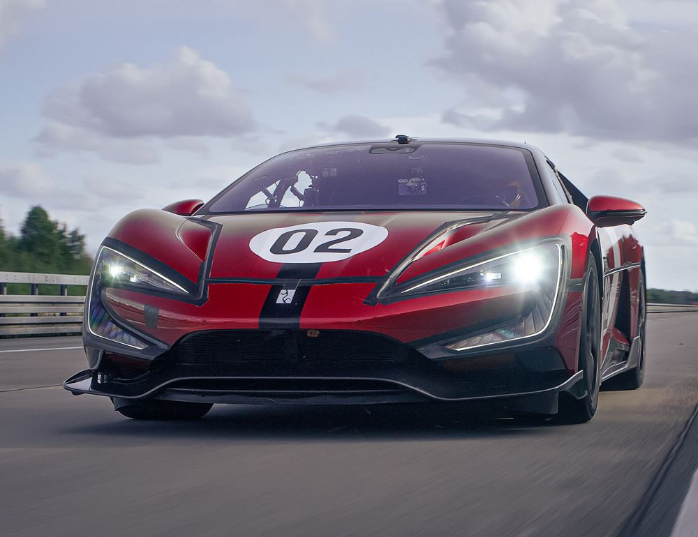 La Yangwang U9 Xtreme atteint une vitesse de 496,22 km/h sur la piste d'essais de l'Automotive Testing Papenburg
