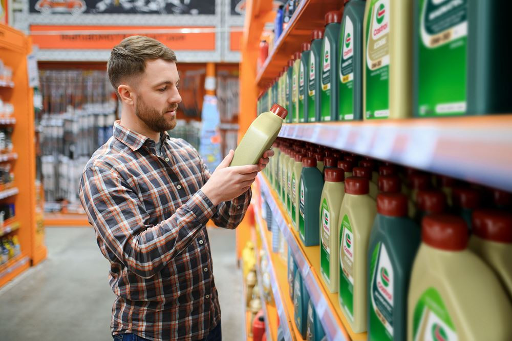 Les automobilistes risquent d'endommager leur moteur en retardant la vérification du niveau d'huile