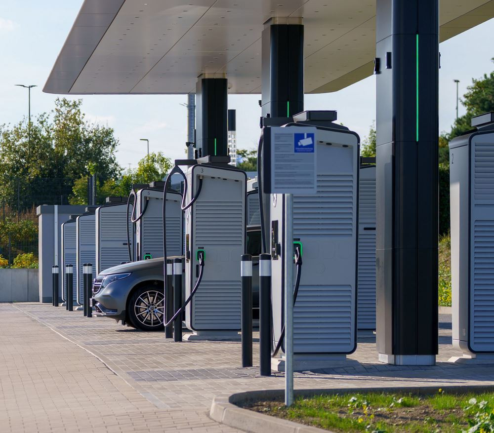 Deux tiers des Français estiment qu'il est possible de voyager en voiture électrique
