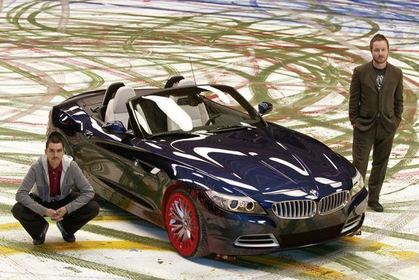 La nouvelle BMW Z4 s'exprime sur toile
