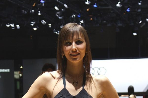 Le salon de Genève au travers de ses hôtesses