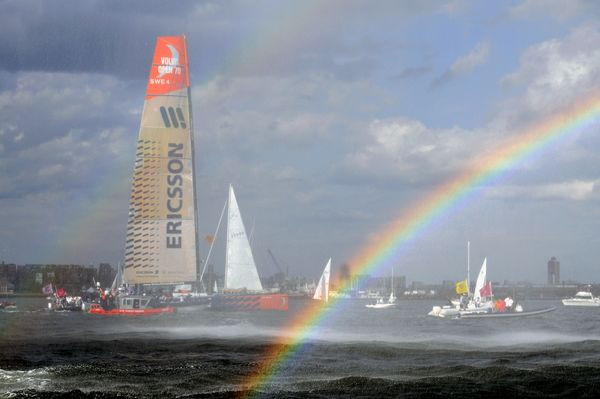 Victoire d’Ericsson 4 dans la Volvo Ocean Race 2008-2009 après 37 000 milles de course