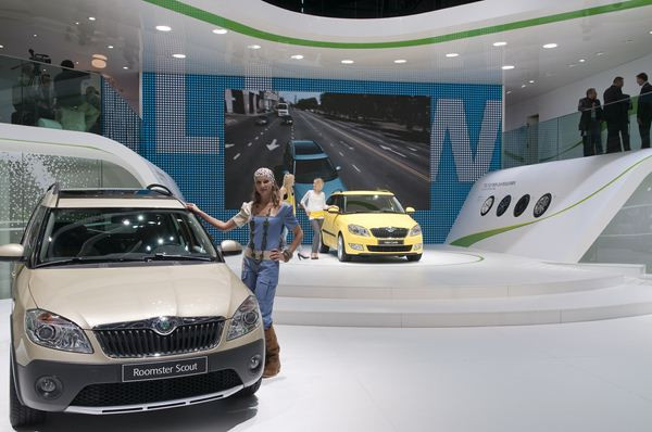 Le 80ème salon de l'automobile de Genève au travers de ses hôtesses