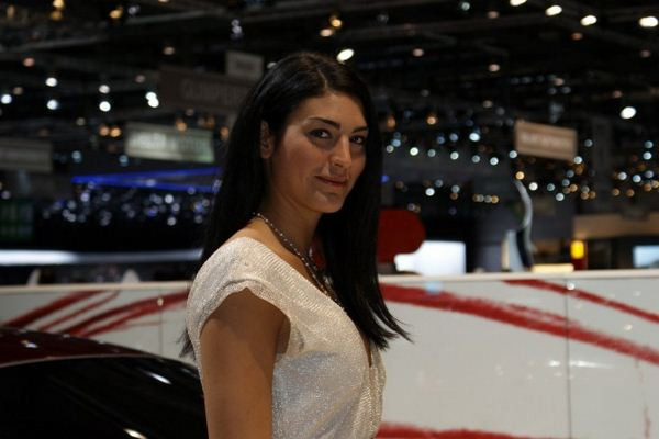 Le 80ème salon de l'automobile de Genève au travers de ses hôtesses