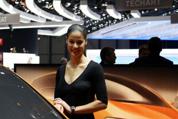 Le 80ème salon de l'automobile de Genève au travers de ses hôtesses