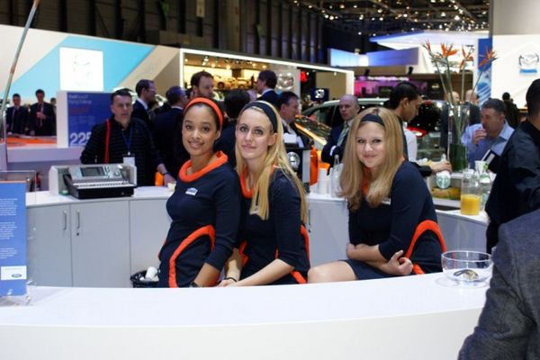 Le 80ème salon de l'automobile de Genève au travers de ses hôtesses