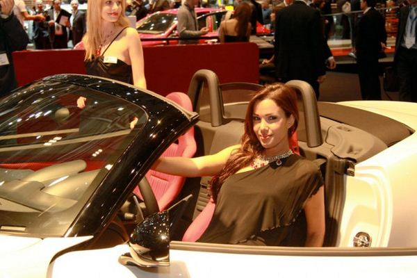 Le 80ème salon de l'automobile de Genève au travers de ses hôtesses