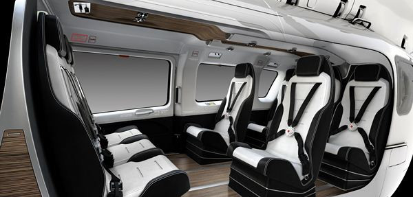 Les designers Mercedes-Benz Style aménagent l'intérieur de la cabine de l'hélicoptère EC145