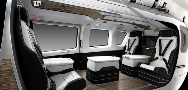 Les designers Mercedes-Benz Style aménagent l'intérieur de la cabine de l'hélicoptère EC145