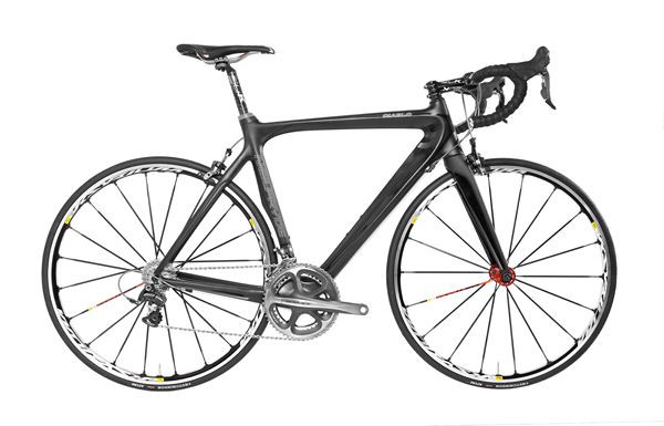 La filiale de BMW DesignworksUSA dessine deux vélos de course NeilPryde