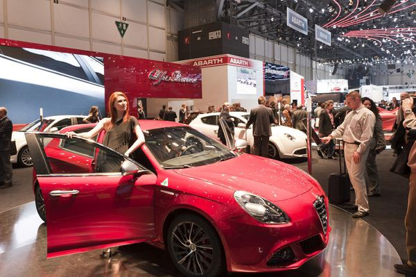 Le 81ème salon de l'automobile de Genève au travers de ses hôtesses