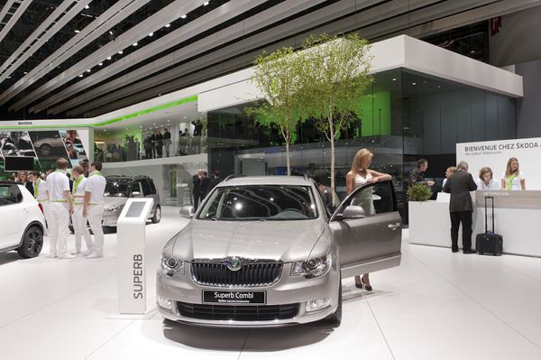 Le 81ème salon de l'automobile de Genève au travers de ses hôtesses