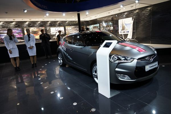Le 64ème salon de l'automobile de Francfort au travers de ses hôtesses