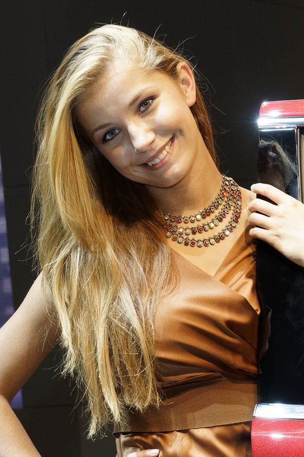 Le 64ème salon de l'automobile de Francfort au travers de ses hôtesses