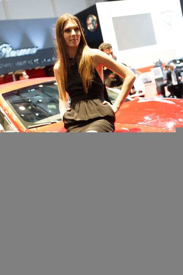 Le 82ème salon de l'automobile de Genève au travers de ses hôtesses