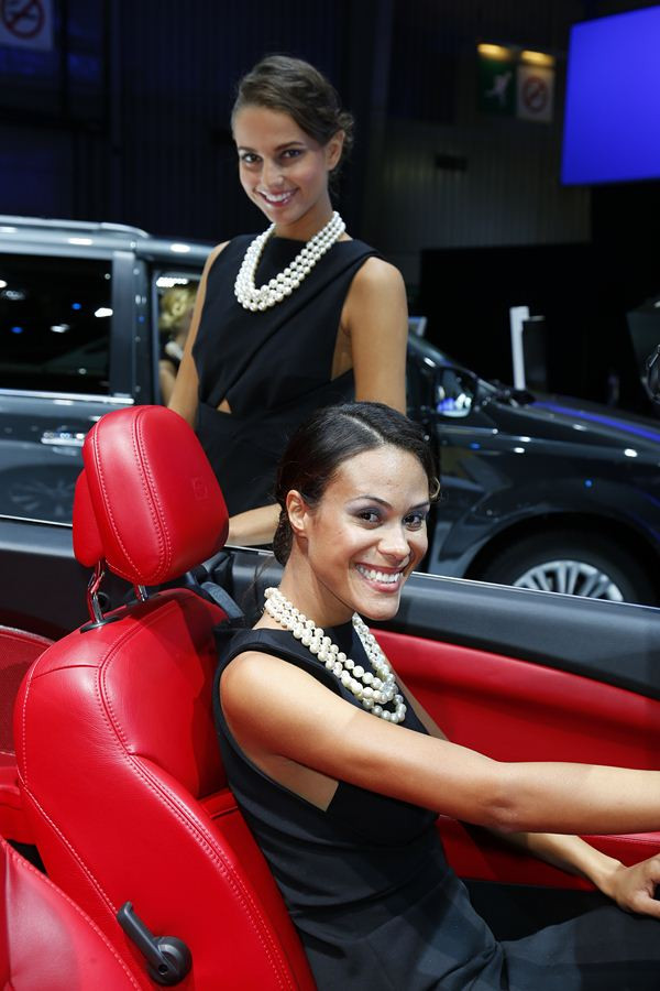 Les hôtesses du Mondial de l'Automobile de Paris 2012