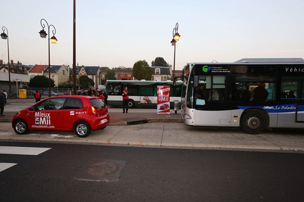 La Seat Mii adopte un ton décalé pour raconter les désagréments des transports en commun
