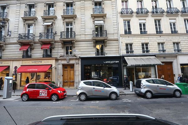 La Seat Mii adopte un ton décalé pour raconter les désagréments des transports en commun