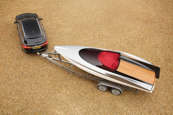 Un concept Jaguar de Speedboat pour accompagner le lancement de la XF Sportbrake