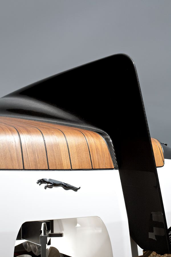 Un concept Jaguar de Speedboat pour accompagner le lancement de la XF Sportbrake