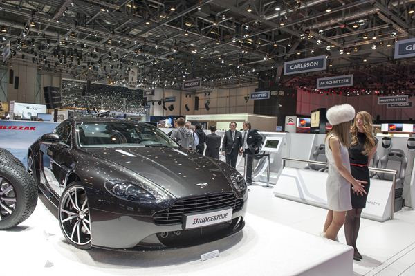Le 83ème salon international de l'automobile de Genève au travers de ses hôtesses