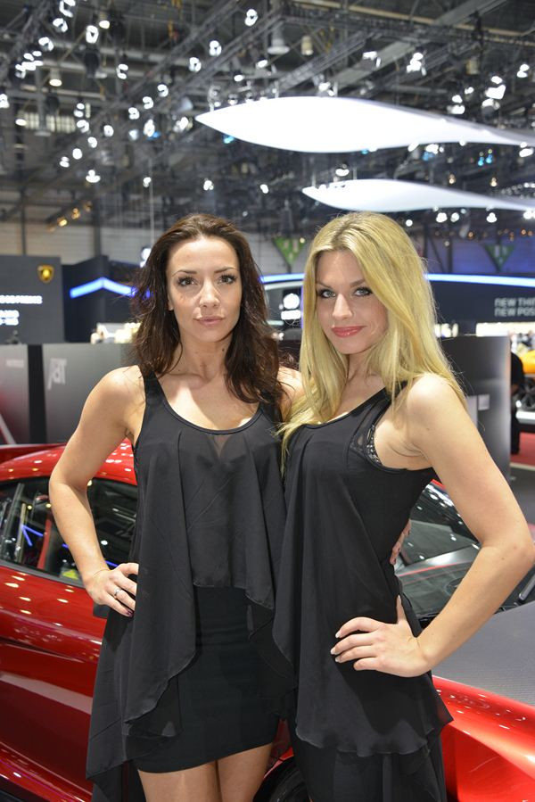Le 83ème salon international de l'automobile de Genève au travers de ses hôtesses