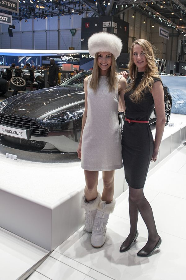 Le 83ème salon international de l'automobile de Genève au travers de ses hôtesses