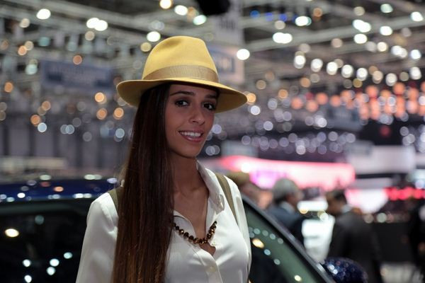 Le 83ème salon international de l'automobile de Genève au travers de ses hôtesses