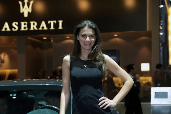 Le 83ème salon international de l'automobile de Genève au travers de ses hôtesses
