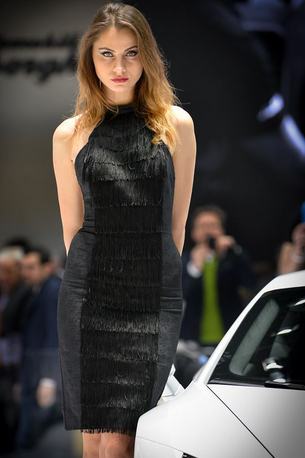 Le 84ème salon international de l'automobile de Genève au travers de ses hôtesses