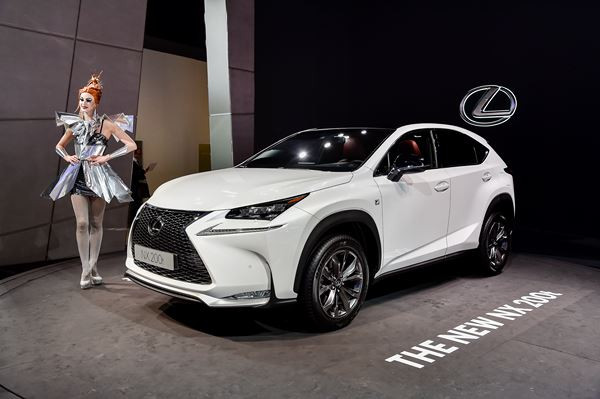 Les hôtesses du Mondial de l'Automobile de Paris 2014