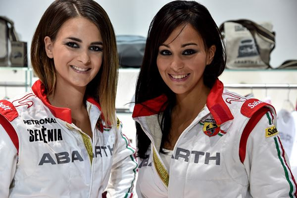 Les hôtesses du Mondial de l'Automobile de Paris 2014
