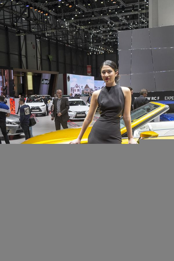 La 85ème édition du salon international de l'automobile de Genève au travers de ses hôtesses