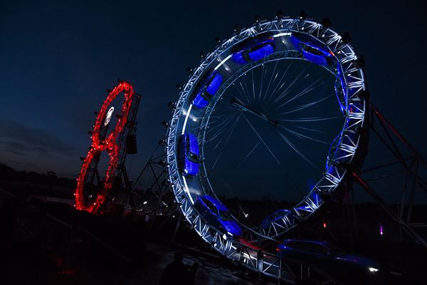 La Jaguar F-Pace effectue le plus grand looping de tous les temps