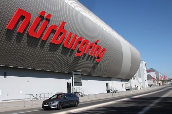 Sur les traces de la Seat Leon ST Cupra au Nürburgring